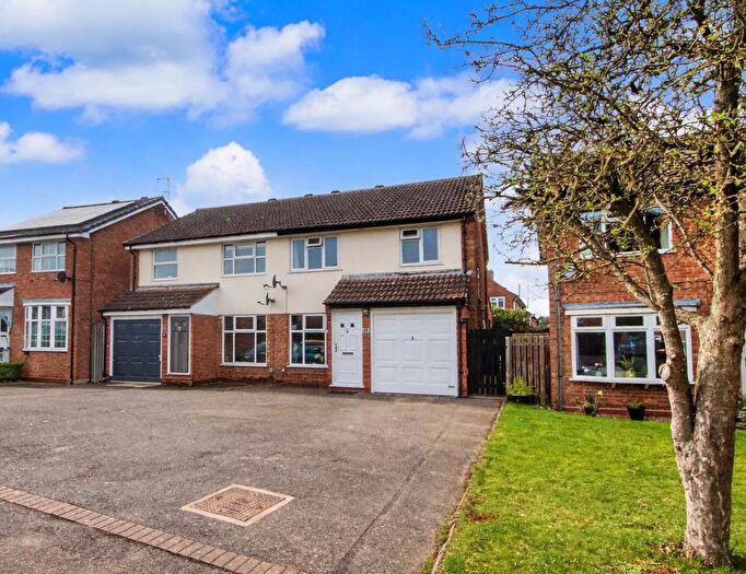 3 Bedroom Semi-Detached House For Sale In Brampton Way, Brixworth, Northampton, NN6