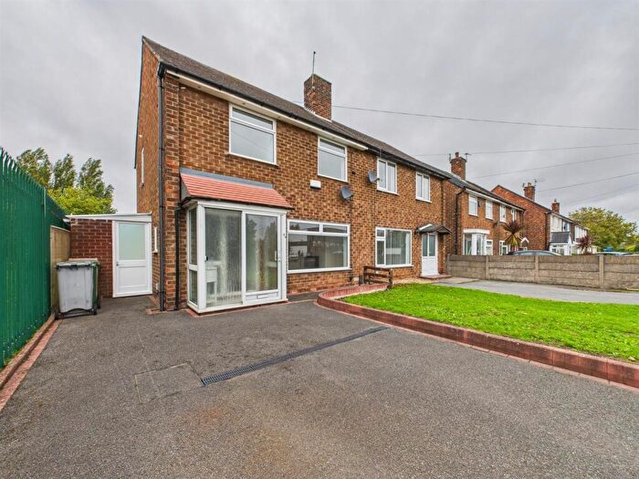 3 Bedroom Semi-Detached House To Rent In Hoylake Road, Wirral, CH46