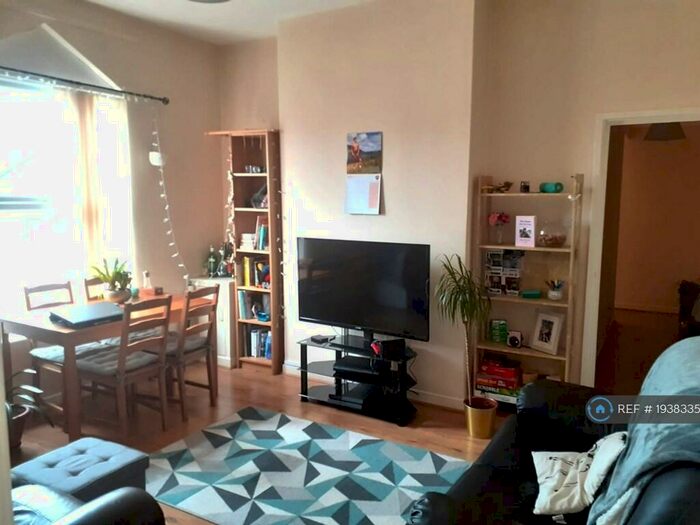 2 Bedroom Flat To Rent In Russian Avenue, Liverpool, L13