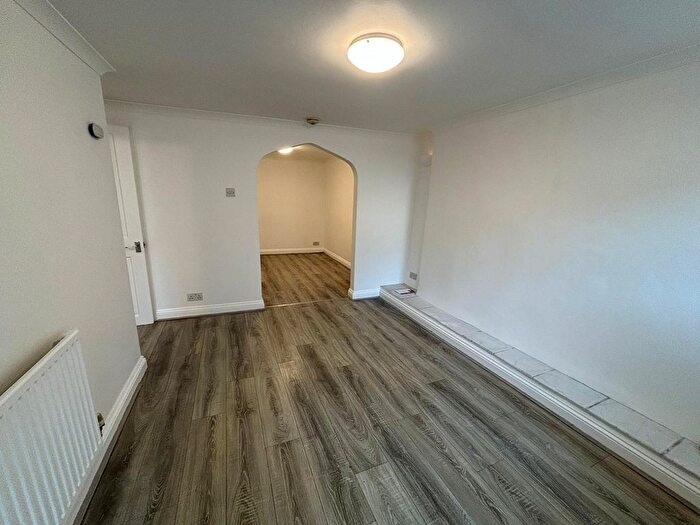 1 Bedroom Property To Rent In Sherwell Lane, Torquay, TQ2