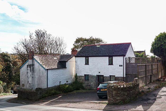 3 Bedroom Property To Rent In Trenance Road, Newquay, TR7