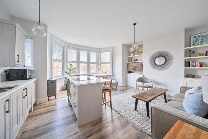 2 Bedroom Flat To Rent In Recreation Road, London, SE26