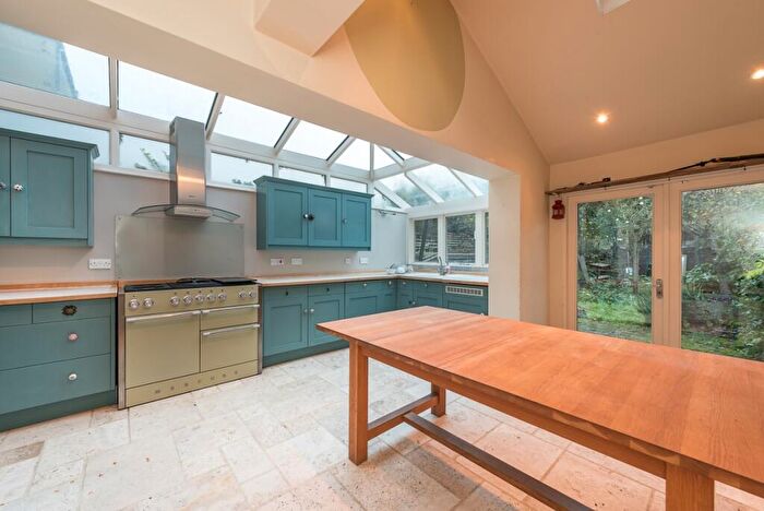 4 Bedroom Terraced House To Rent In De Beauvoir Road London, N1