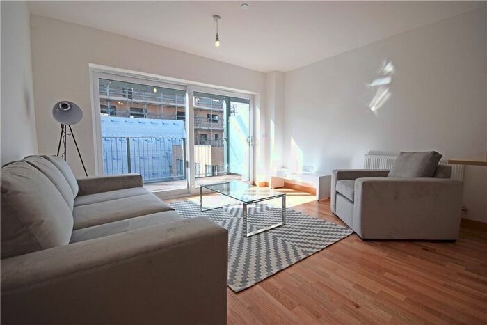 2 Bedroom Flat For Sale In Flamsteed Close, Cambridge, CB1