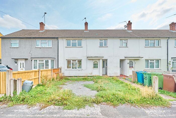 Town House For Sale In Attlee Crescent, Highfields, Stafford, Staffordshire, ST17