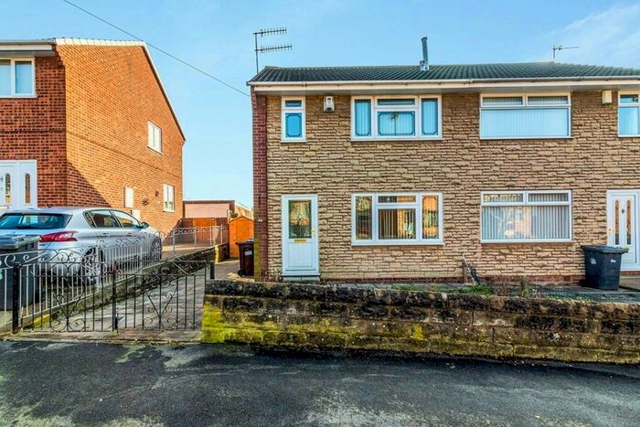 3 Bedroom Semi-Detached House To Rent In Beacon Way, Sheffield, South Yorkshire, S9
