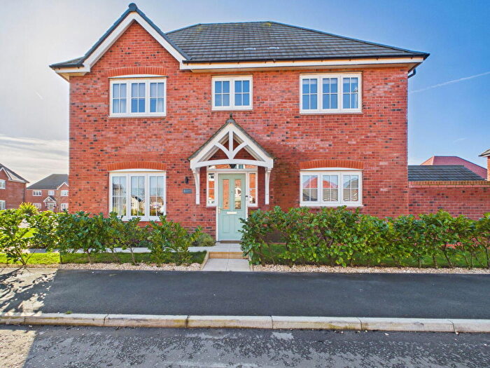 4 Bedroom Detached House For Sale In Rochester Drive, Burscough, Lancashire, L40