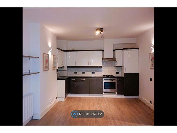 1 Bedroom Flat To Rent In Pembridge Villas, London, W11