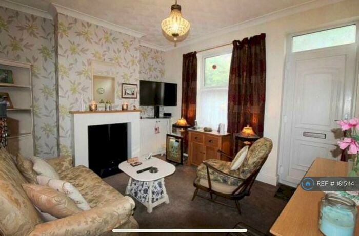 2 Bedroom Terraced House To Rent In New Street, Rotherham, S62