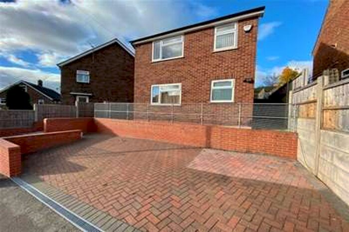 3 Bedroom House To Rent In Chippenham Road, Nottingham, NG5