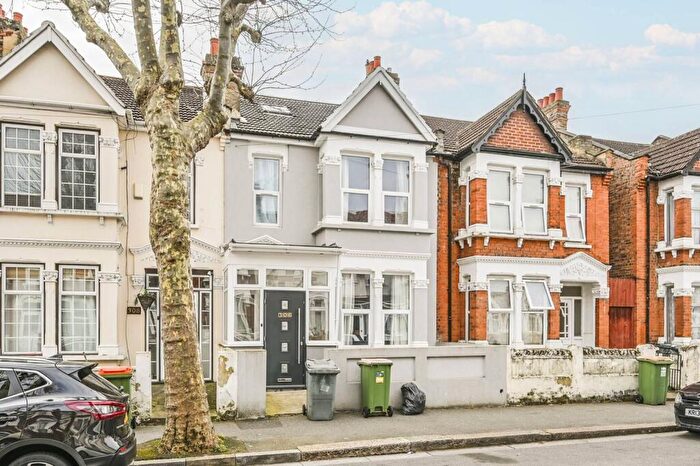 4 Bedroom House For Sale In Strone Road, Upton Park, London, E12