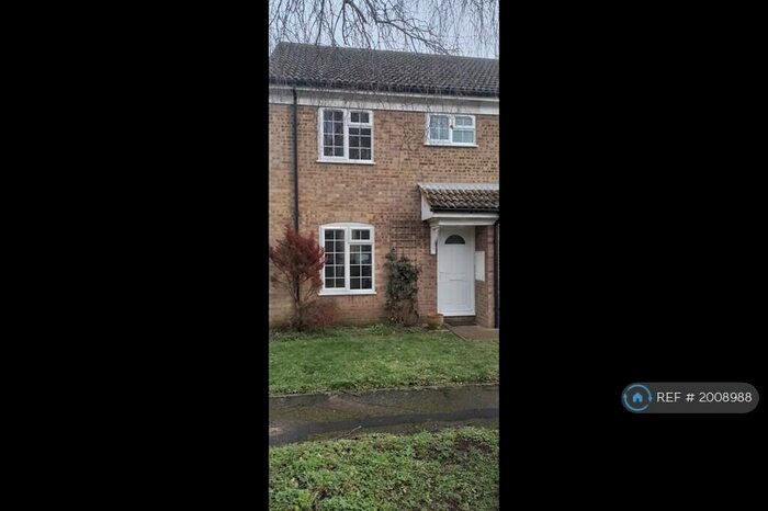 3 Bedroom End Of Terrace House To Rent In Lambourn Close, Cambridge, CB2