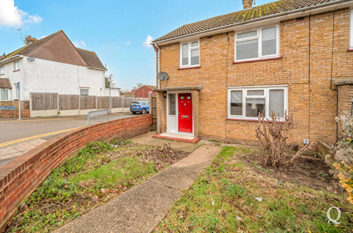 4 Bedroom End Of Terrace House To Rent In Chilton Avenue, Sittingbourne, Kent, ME10