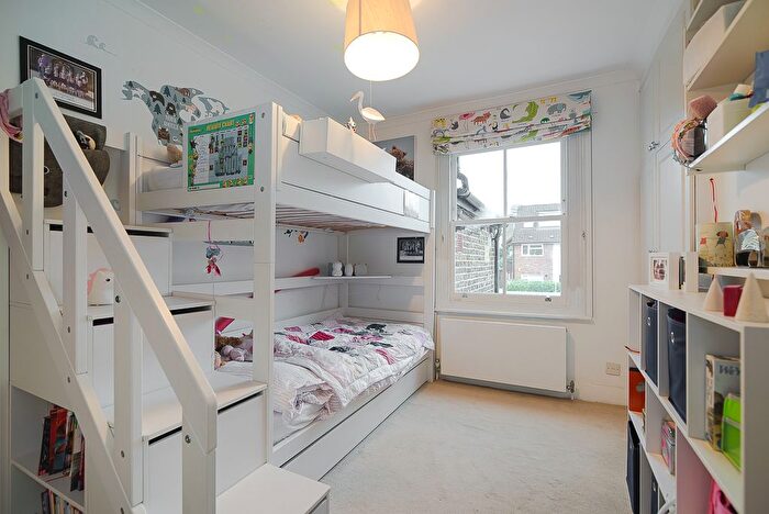 3 Bedroom Terraced House For Sale In Lillian Road, London, SW13