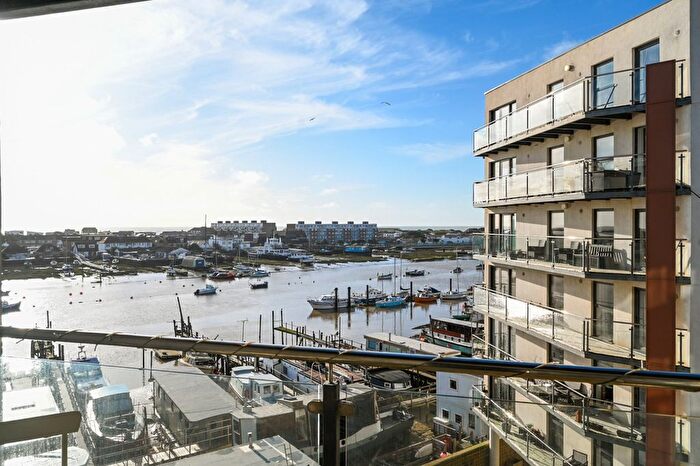 2 Bedroom Flat For Sale In Mariner Point, Brighton Road, Shoreham, West Sussex, BN43