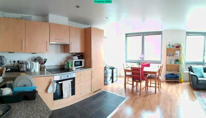 2 Bedroom Apartment To Rent In Block The Hicking Building, Queens Road, Nottingham, NG2