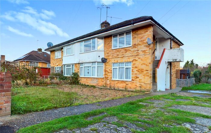 2 Bedroom Maisonette To Rent In Amblecote Road, Tilehurst, Reading RG30