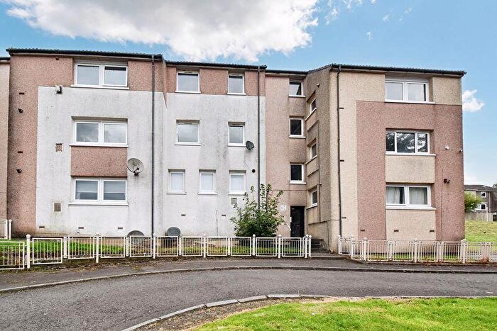 3 Bedroom Maisonette To Rent In Northfield Road, Kilsyth, G65