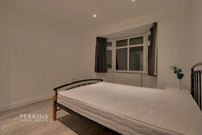 3 Bedroom Maisonette To Rent In Castle Road, Northolt UB5