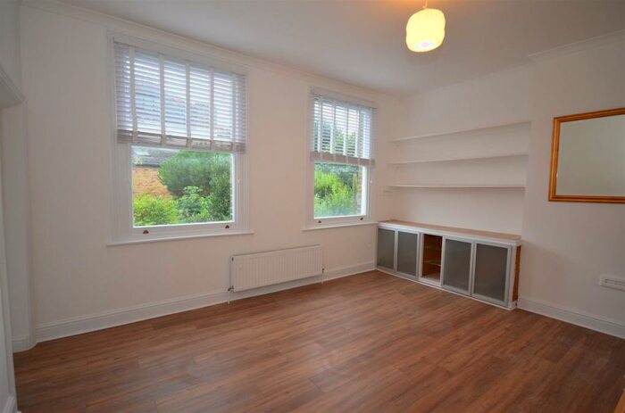 1 Bedroom Flat To Rent In Crouch Hill, N8