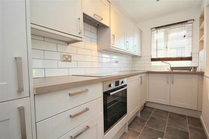1 Bedroom End Of Terrace House For Sale In Broad Hinton, Twyford, Reading, Reading, Berkshire, RG10
