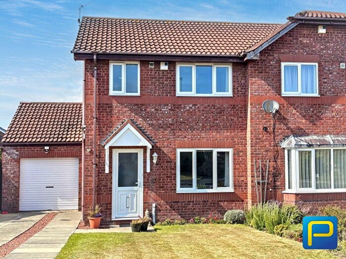 3 Bedroom Semi Detached House For Sale In Gloster Park, Amble, Morpeth, NE65