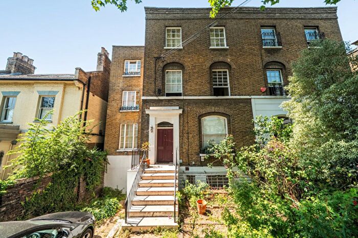 1 Bedroom Flat For Sale In Asylum Road, London, SE15