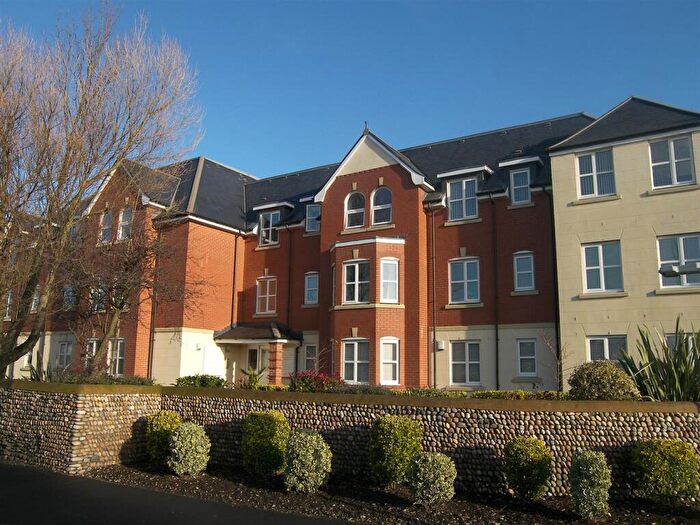 2 Bedroom Apartment To Rent In Woodlands View, Lytham St. Annes, FY8