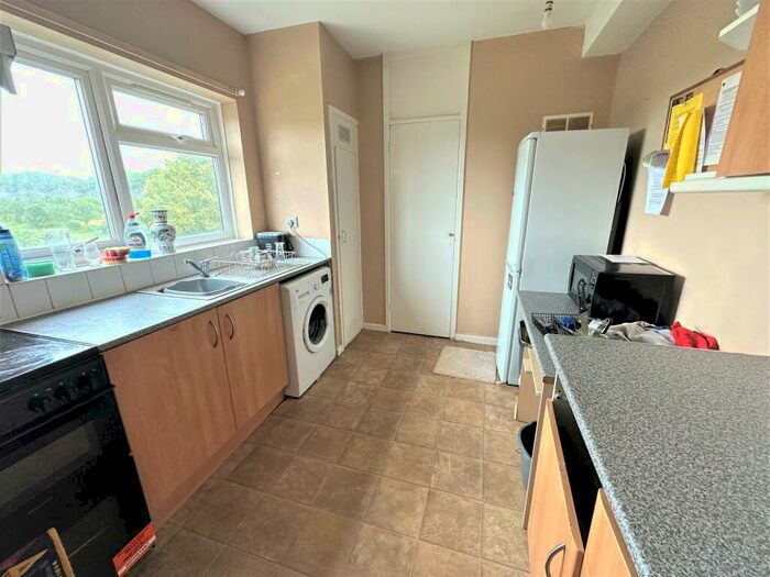 3 Bedroom Flat To Rent In Pippin Green, Norwich, NR4