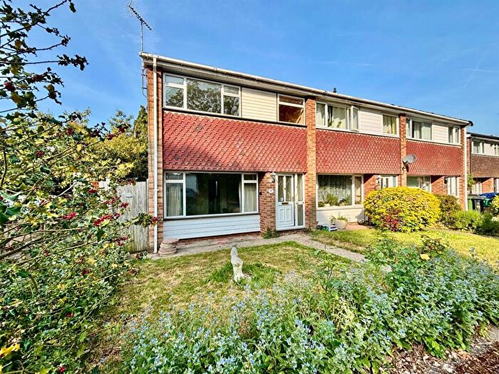 3 Bedroom House For Sale In Partridge Close, Frimley, Camberley, GU16