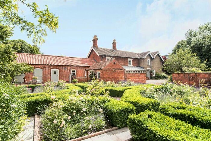 5 Bedroom Detached House For Sale In Church Lane, Broxholme, Lincoln, LN1