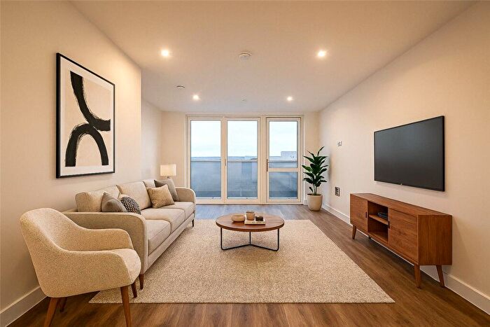 2 Bedroom Apartment To Rent In Eddington Avenue, Eddington, Cambridge, CB3