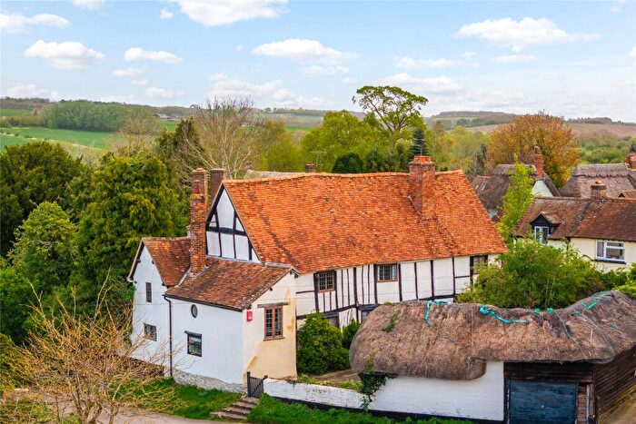 4 Bedroom Detached House For Sale In Holly Tree Lane, Cuddington, Buckinghamshire, HP18