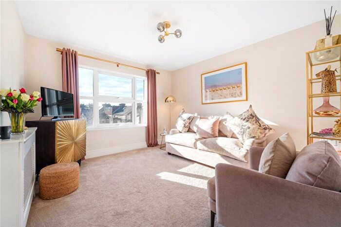 1 Bedroom Apartment For Sale In Dulwich Mews, East Dulwich Road, East Dulwich, London, SE22