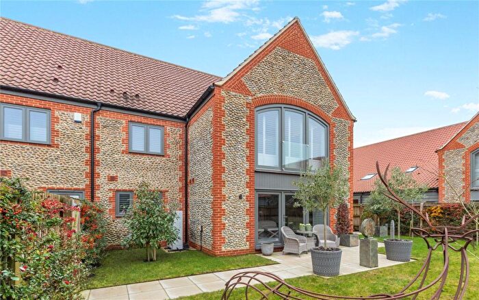 5 Bedroom Semi Detached House For Sale In Granary Court, Docking, King's Lynn, Norfolk, PE31