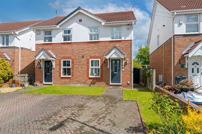 2 Bedroom Semi-detached House For Sale In Hawthorne Road, Frodsham, WA6