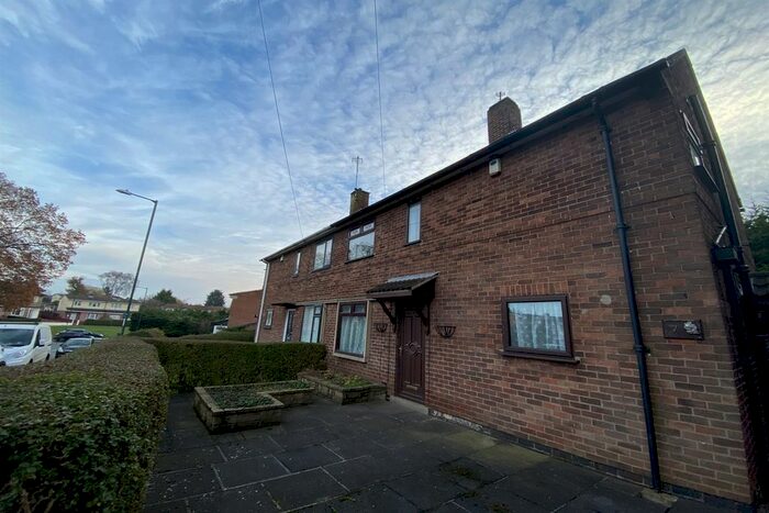 3 Bedroom Semi-Detached House To Rent In Stotfield Road, Wollaton, Nottingham, NG8