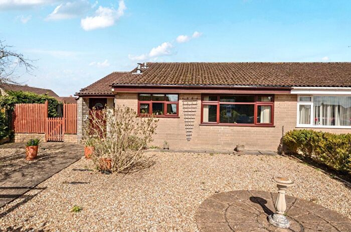 2 Bedroom Bungalow For Sale In Moor Close, Wincanton, Somerset, BA9