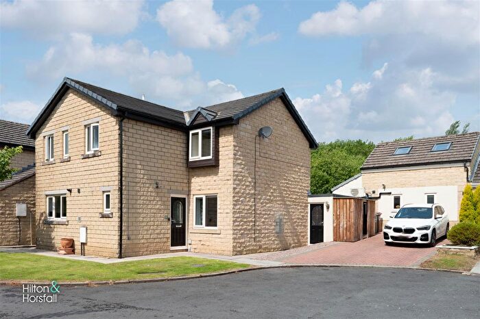 5 Bedroom Detached House For Sale In Mile End Close, Foulridge, BB8