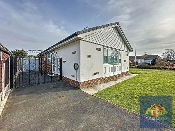 3 Bedroom Detached Bungalow For Sale In Kingston Crescent, Marshside, Southport, PR9