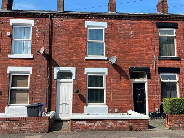 2 Bedroom Terraced House To Rent In Dukinfield Road, Hyde, SK14