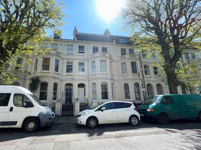 Studio To Rent In St Aubyns, Hove, East Sussex, BN3