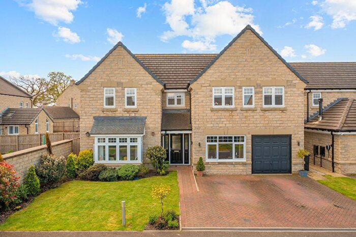 5 Bedroom Detached House For Sale In Nidd Croft, Killinghall, HG3