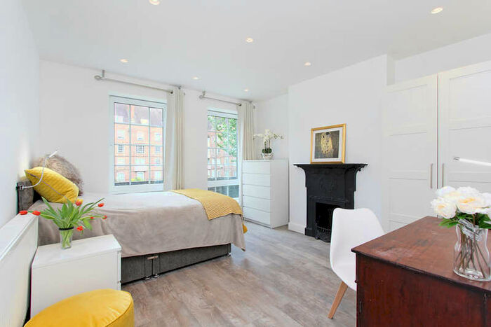 3 Bedroom Flat To Rent In Stockwell Gardens, Stockwell, SW9