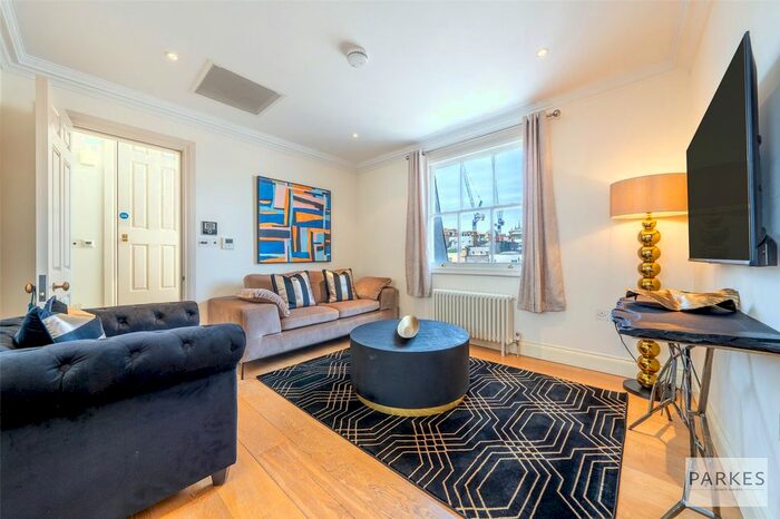 1 Bedroom Flat To Rent In Hertford Street, Mayfair, London, W1J