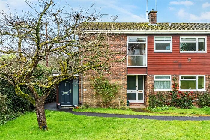 2 Bedroom Maisonette For Sale In Bluehouse Lane, Oxted, RH8