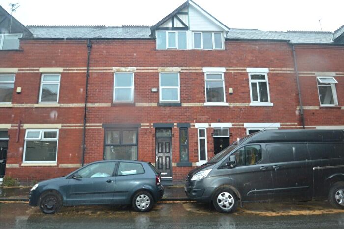 6 Bedroom Terraced House For Sale In Ladybarn Road, Fallowfield, Manchester, M14