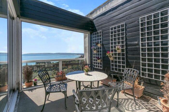 4 Bedroom Flat To Rent In Admirals Walk, Bournemouth, BH2