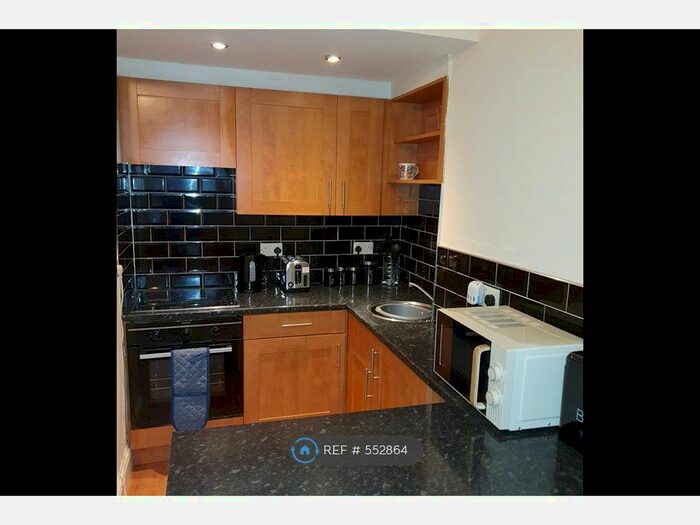1 Bedroom Flat To Rent In Newlands Road, Glasgow, G44