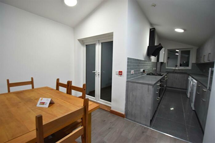 7 Bedroom Terraced House To Rent In Heeley Road, Selly Oak, B29